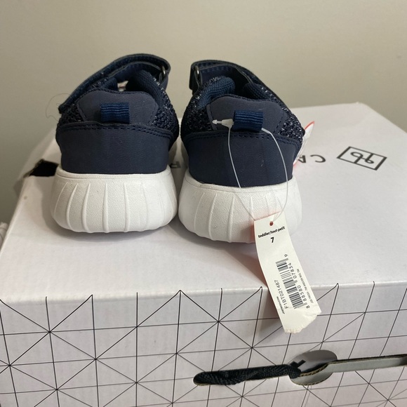 Running sneaker for Toddler very comfy - Picture 2 of 3